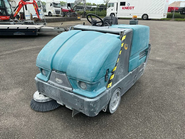 2018 tennant s20 zelfrijdende veegmachine - afbeelding 1 van  23