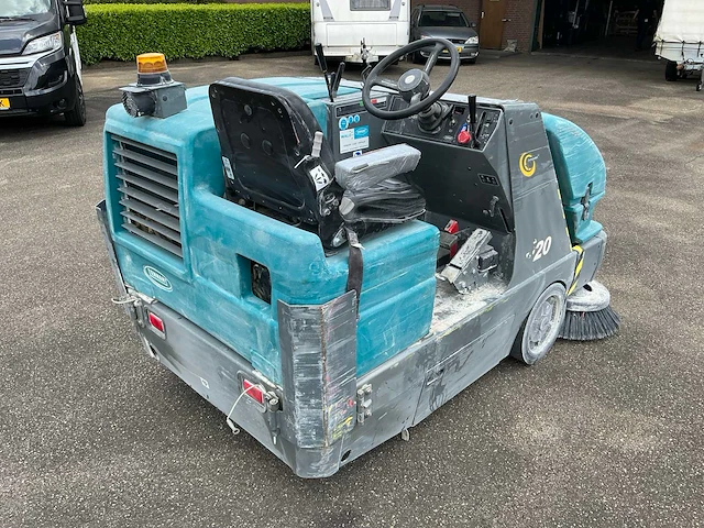 2018 tennant s20 zelfrijdende veegmachine - afbeelding 17 van  23