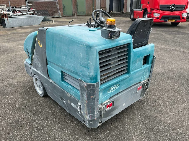2018 tennant s20 zelfrijdende veegmachine - afbeelding 18 van  23