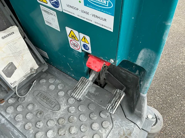 2018 tennant t17 zelfrijdende schrobmachine - afbeelding 9 van  32