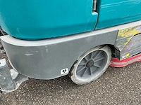 2018 tennant t17 zelfrijdende schrobmachine - afbeelding 31 van  32
