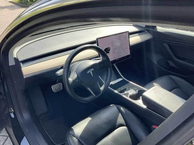 2018 tesla model 3 personenauto - afbeelding 4 van  32