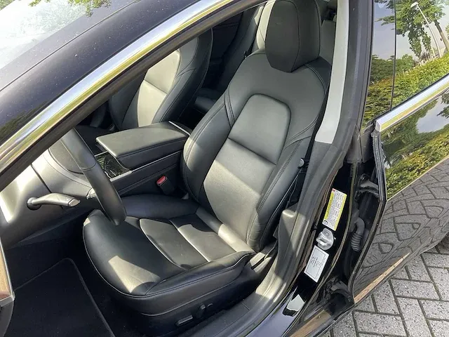 2018 tesla model 3 personenauto - afbeelding 5 van  32