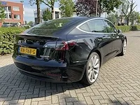 2018 tesla model 3 personenauto - afbeelding 23 van  32