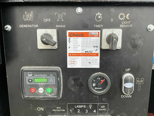 2018 tower light b-boels-box stationaire lichtmast led - afbeelding 21 van  22