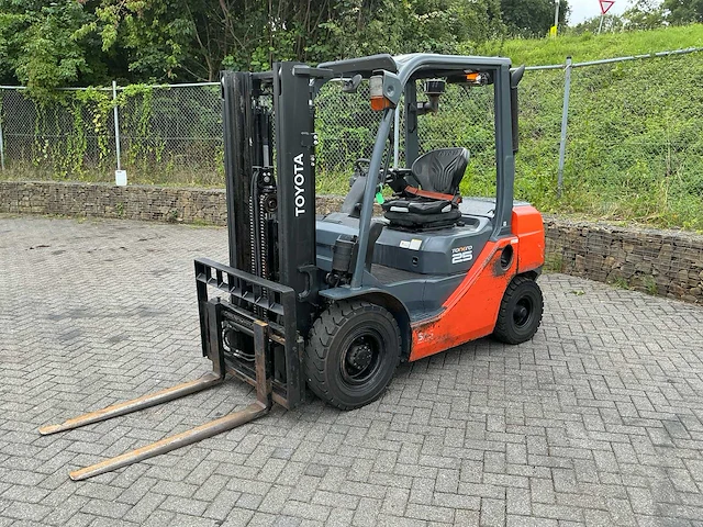 2018 toyota 02-8fdf25 vorkheftruck - afbeelding 1 van  28