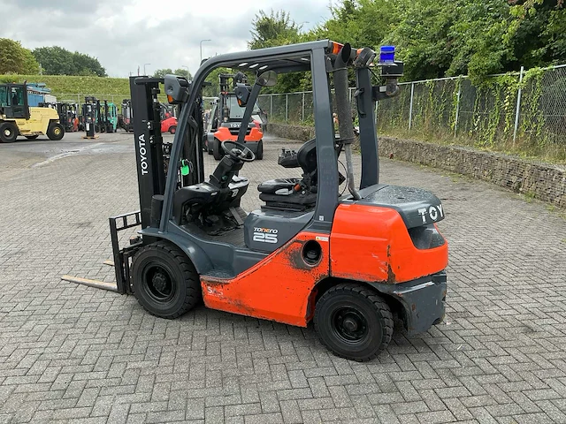 2018 toyota 02-8fdf25 vorkheftruck - afbeelding 23 van  28