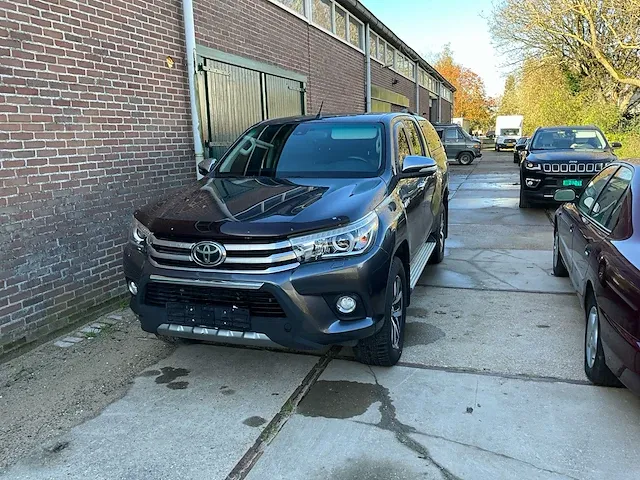 2018 toyota hilux bedrijfswagen - afbeelding 1 van  10