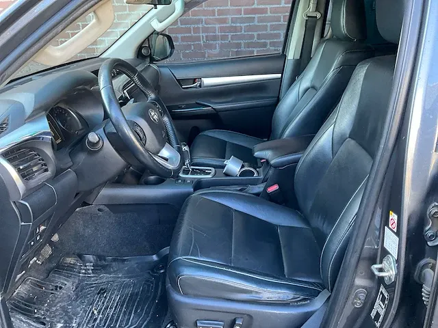 2018 toyota hilux bedrijfswagen - afbeelding 8 van  10
