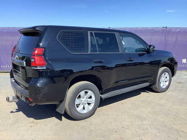 2018 toyota landcruiser personenauto - afbeelding 13 van  19