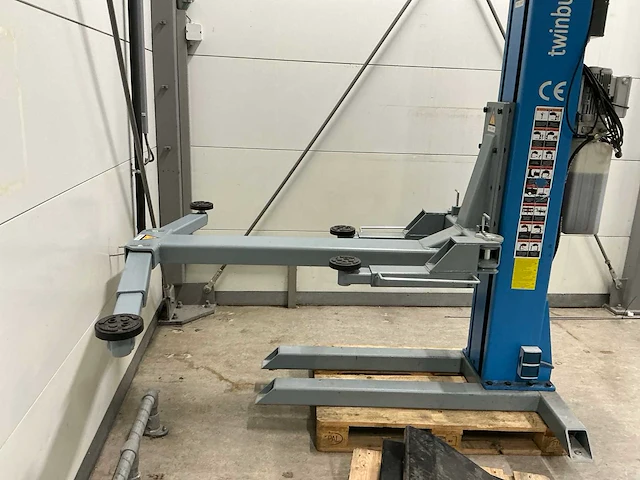 2018 twinbusch tw6201 hefbrug - afbeelding 6 van  8