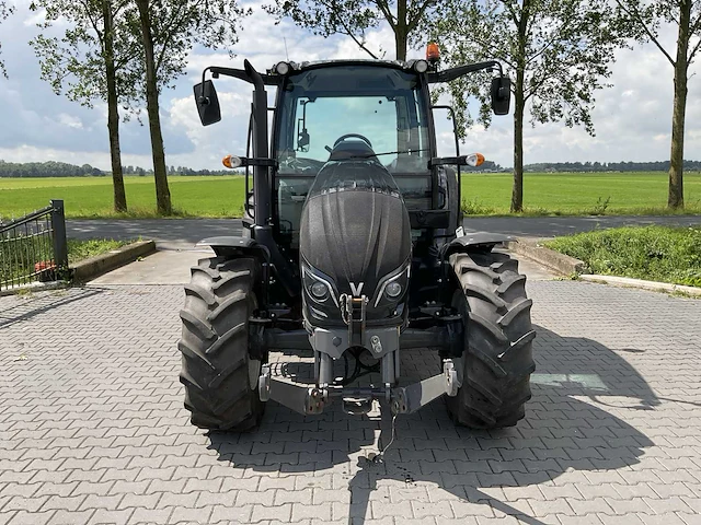 2018 valtra a94 hitech vierwielaangedreven landbouwtractor - afbeelding 23 van  41