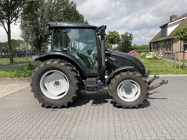 2018 valtra a94 hitech vierwielaangedreven landbouwtractor - afbeelding 34 van  41