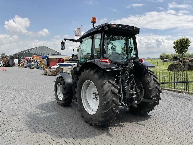 2018 valtra a94 hitech vierwielaangedreven landbouwtractor - afbeelding 39 van  41