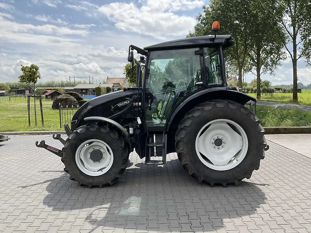 2018 valtra a94 hitech vierwielaangedreven landbouwtractor - afbeelding 40 van  41