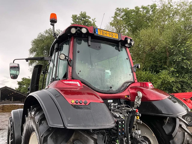 2018 valtra t214 a vierwielaangedreven landbouwtractor - afbeelding 9 van  41