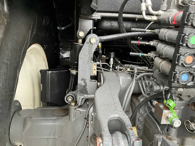 2018 valtra t214 a vierwielaangedreven landbouwtractor - afbeelding 18 van  41