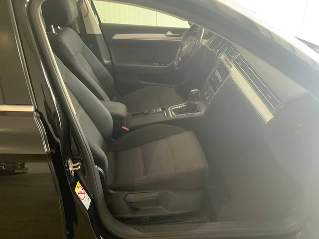 2018 volkswagen passat variant 1.6d personenauto r-936-sz - afbeelding 11 van  96