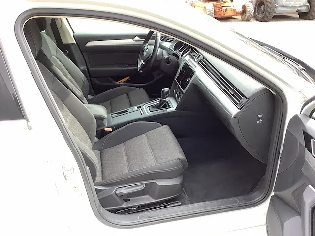 2018 volkswagen passat variant 2.0 tdi comfortline dsg personenauto - afbeelding 19 van  41