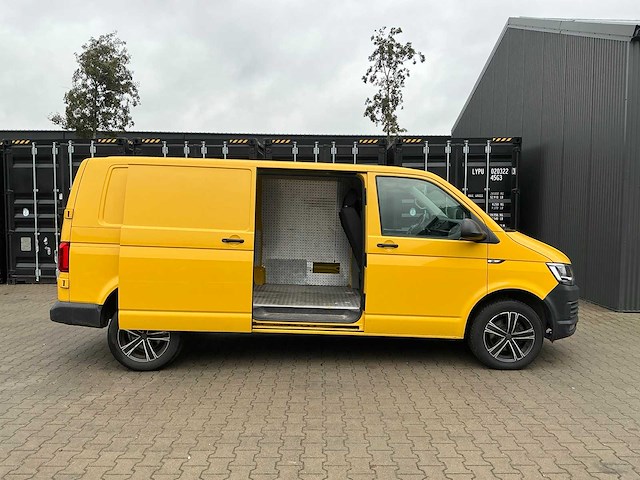 2018 volkswagen transporter t6 2.0 tdi dsg (150 pk) l2h1 bedrijfswagen - afbeelding 4 van  33