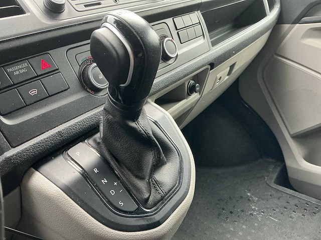 2018 volkswagen transporter t6 2.0 tdi dsg (150 pk) l2h1 bedrijfswagen - afbeelding 17 van  33