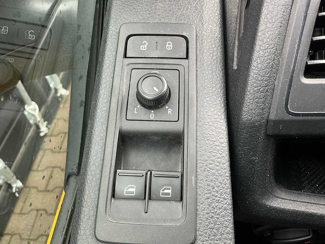 2018 volkswagen transporter t6 2.0 tdi dsg (150 pk) l2h1 bedrijfswagen - afbeelding 18 van  33