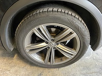 2018 vw tiguan r-line 2.0 tdi highline - afbeelding 6 van  34