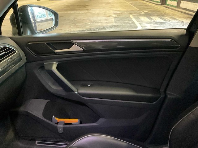 2018 vw tiguan r-line 2.0 tdi highline - afbeelding 16 van  34