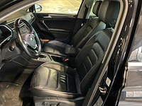 2018 vw tiguan r-line 2.0 tdi highline - afbeelding 18 van  34