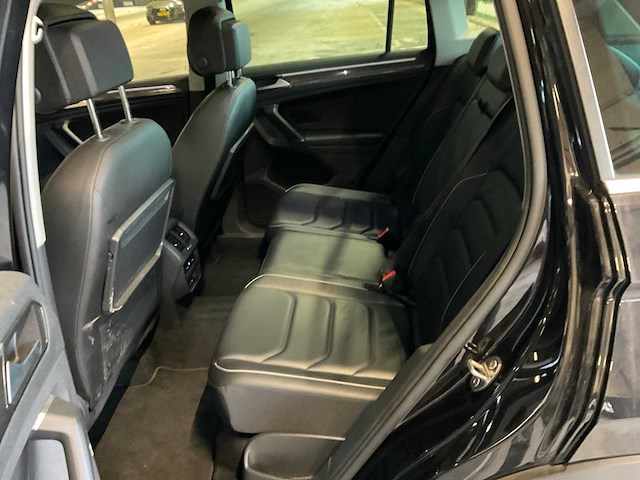 2018 vw tiguan r-line 2.0 tdi highline - afbeelding 20 van  34