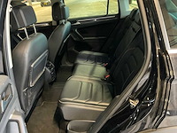 2018 vw tiguan r-line 2.0 tdi highline - afbeelding 20 van  34