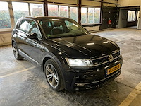 2018 vw tiguan r-line 2.0 tdi highline - afbeelding 23 van  34