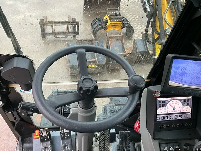 2018 yanmar b75w banden graafmachine - afbeelding 18 van  33