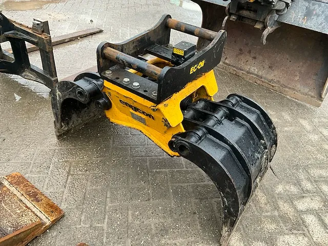 2018 yanmar b75w banden graafmachine - afbeelding 21 van  33