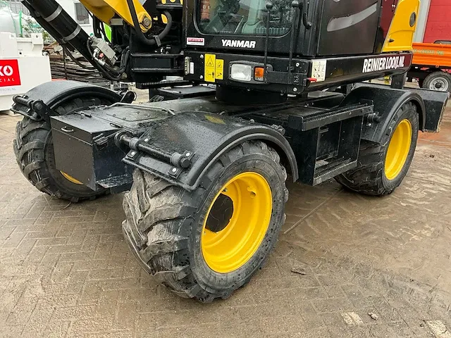 2018 yanmar b75w banden graafmachine - afbeelding 31 van  33