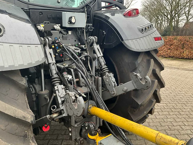 2019 - fendt - 720 vario s4 profi - maai-zuig combinatie met kipper - afbeelding 14 van  79