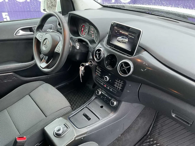 2019 - mercedes-benz - b-klasse - 220 d ambition - personenauto - afbeelding 12 van  14