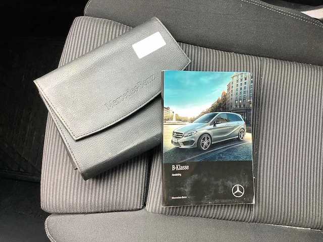 2019 - mercedes-benz - b-klasse - 220 d ambition - personenauto - afbeelding 7 van  15