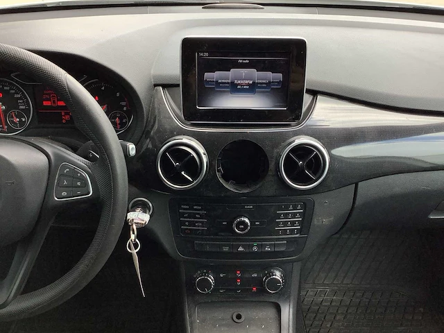 2019 - mercedes-benz - b-klasse - 220 d ambition - personenauto - afbeelding 14 van  15