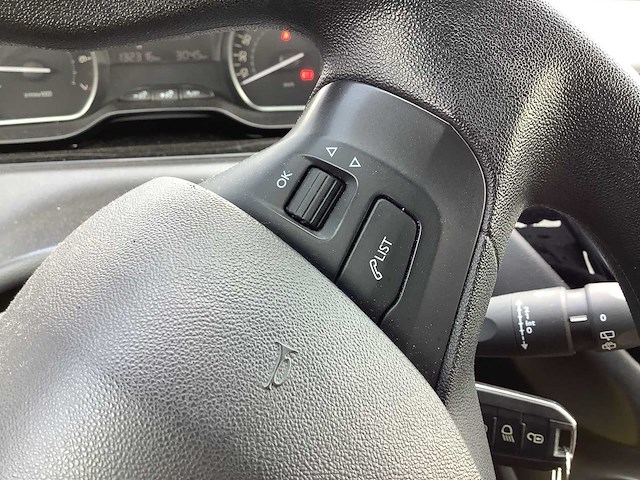 2019 - peugeot - 208 1.2 puretech - personenauto - afbeelding 6 van  21