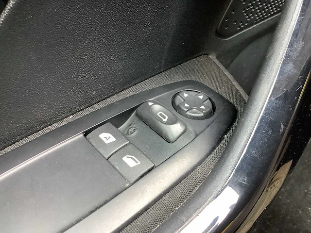2019 - peugeot - 208 1.2 puretech - personenauto - afbeelding 11 van  21