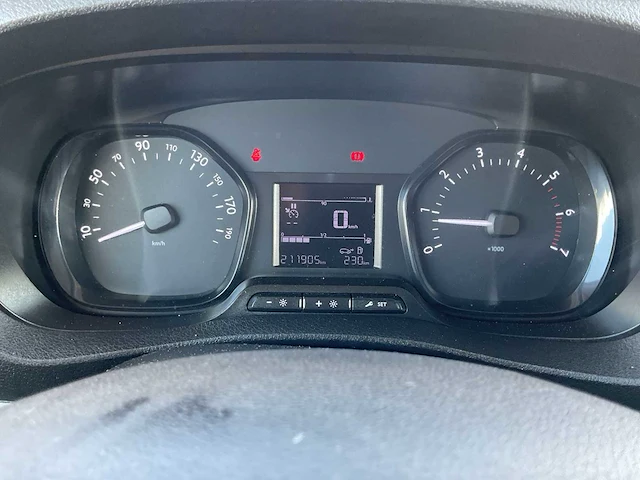 2019 - toyota - proace worker - 2.0 d-4d cool comf.l - bedrijfswagen - afbeelding 4 van  16
