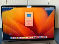 2019- apple - macbook pro - laptop - afbeelding 4 van  10