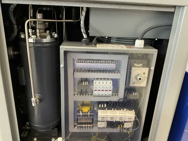2019 airpress aps 10 combi dry x schroefcompressor (c) - afbeelding 11 van  13