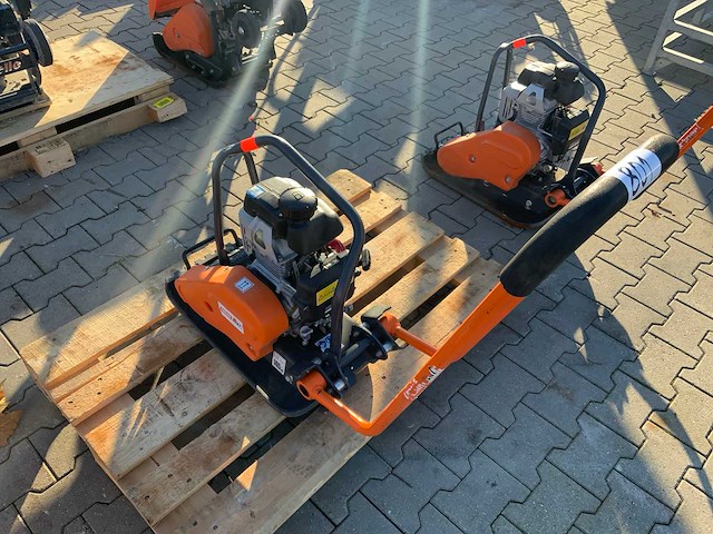 2019 altrad / belle lc3228 compacte trilplaat - afbeelding 3 van  6