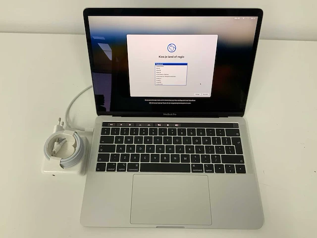 2019 apple 13-inch macbook pro muhn2n/a laptop - afbeelding 2 van  5