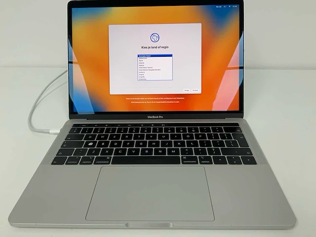 2019 apple 13-inch macbook pro muhn2n/a laptop - afbeelding 2 van  4