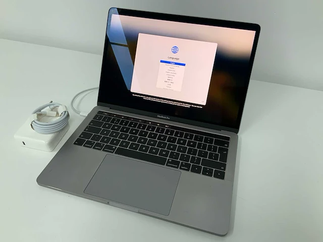 2019 apple 13-inch macbook pro mv972n/a laptop - afbeelding 1 van  6