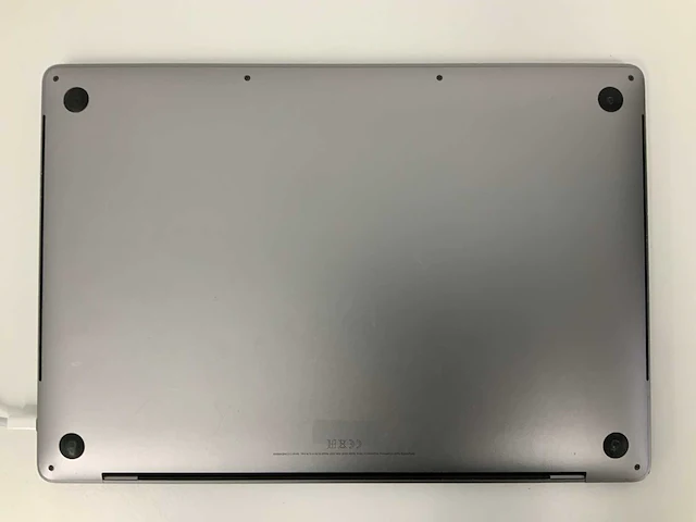2019 apple a2141 16-inch macbook pro mvvk2n/a laptop - afbeelding 4 van  4