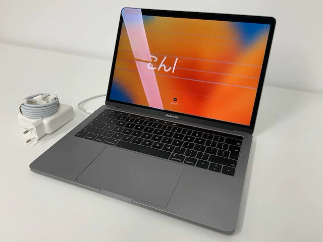 2019 apple a2159 13-inch macbook pro muhn2n/a laptop - afbeelding 1 van  5